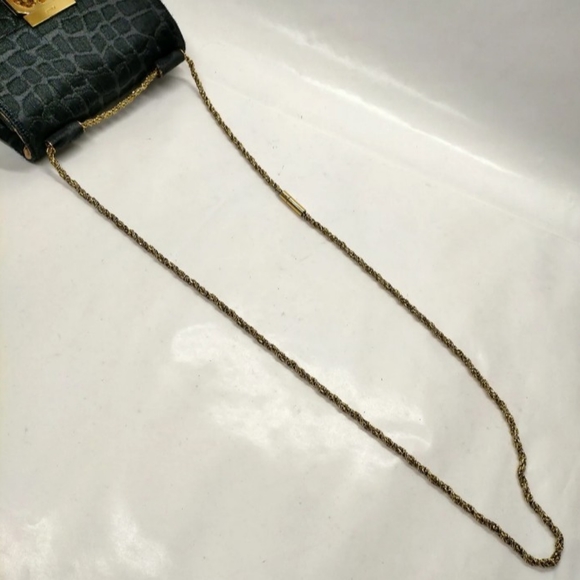 Chloe Elsie In Noir Chloe Black Shoulder/Crossbody Gold Chain Bag - Picture 3 of 6